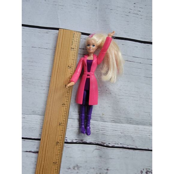 McDonald's Barbie pink robe Mattel 2016 toy figure - Picture 6 of 6